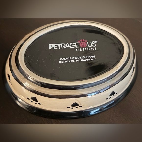 PetRageous Designs Stoneware Pet Bowl Set | Paw Print | 1 Cup | Set of 2 - Picture 4 of 5